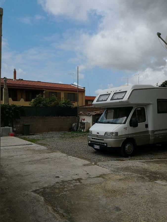 A Casa Di Rossano E Rossella Carbonia Exterior photo